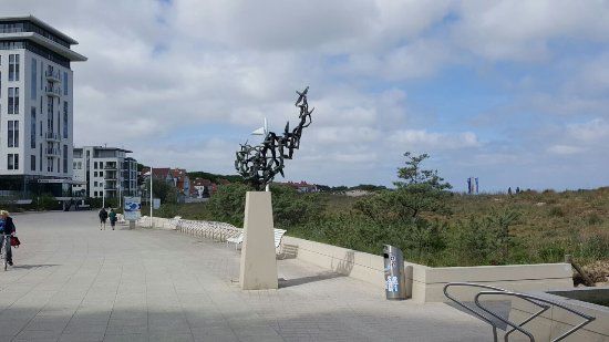 die Skulptur 'Möwenflug'