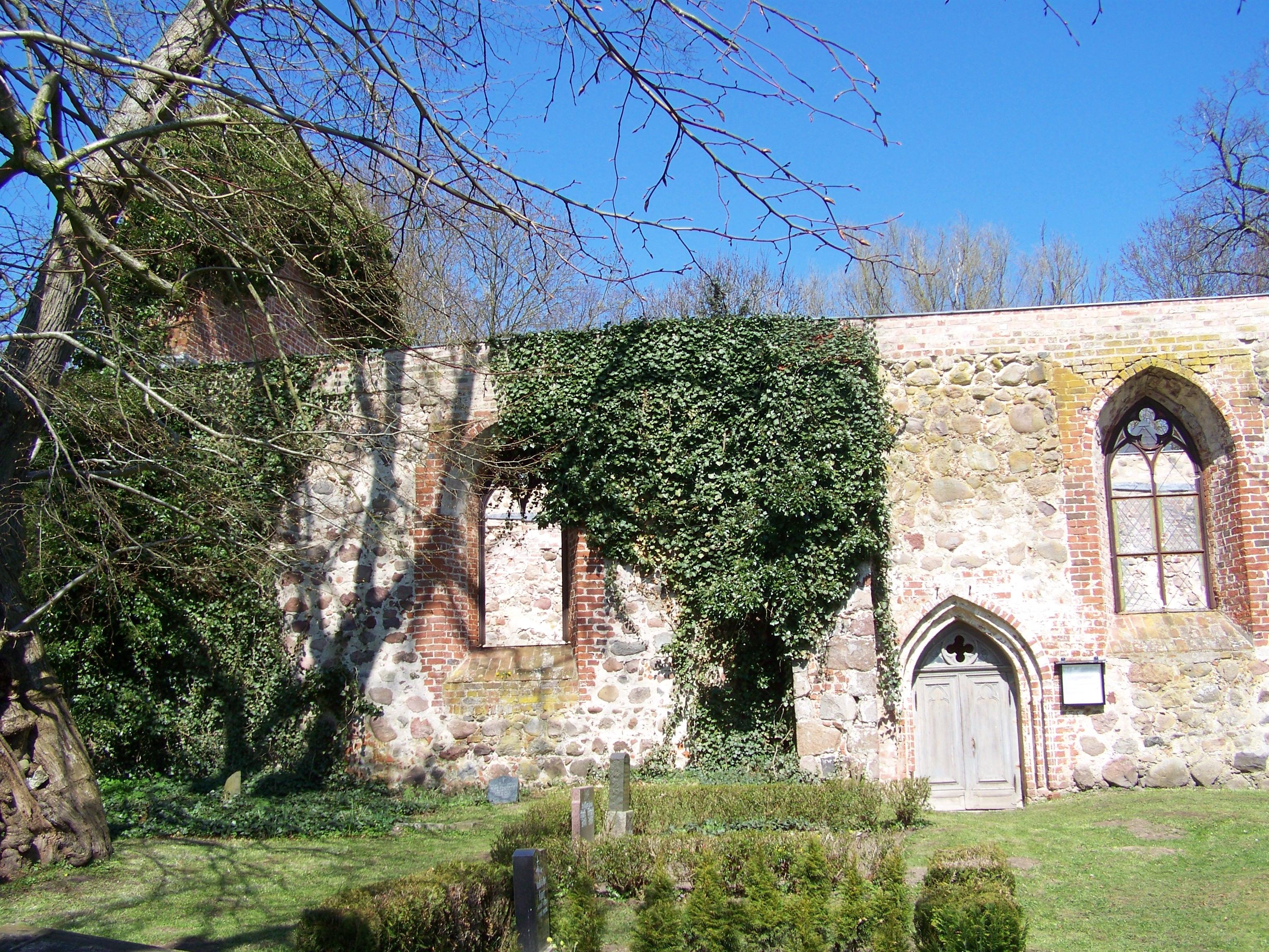 Dorfkirche Rolofshagen