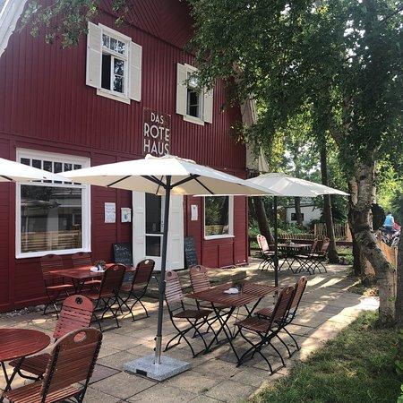 Das Rote Haus