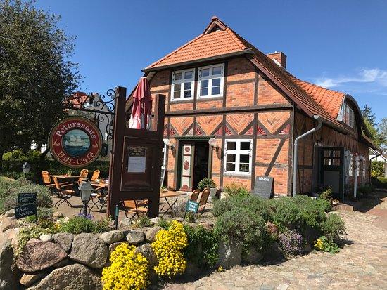 Peterssons Cafe & Restaurant