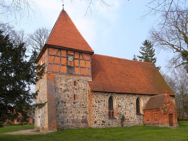 Feldsteinkirche Baumgarten