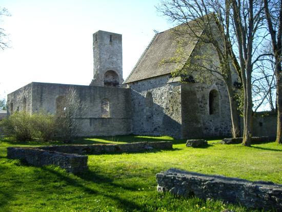 Kaina Church Ruins