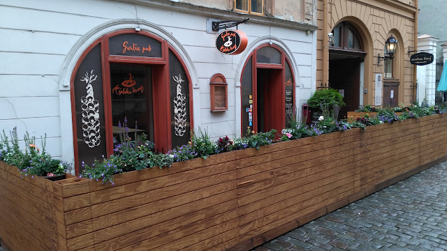 Garlic Pub