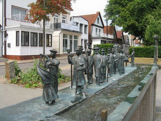 Brunnen Warnminner Ümgang
